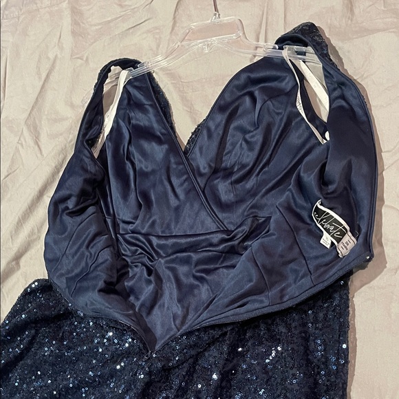 Celebrate Db Studio Elegant Sequin Navy Blue Maxi Dress Plus 16 - Picture 12 of 14